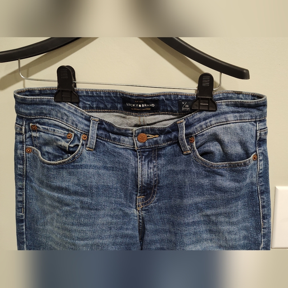 Lucky Brand Women's Sweet Straight Blue Jeans Size 6/28 Regular - Picture 2 of 8